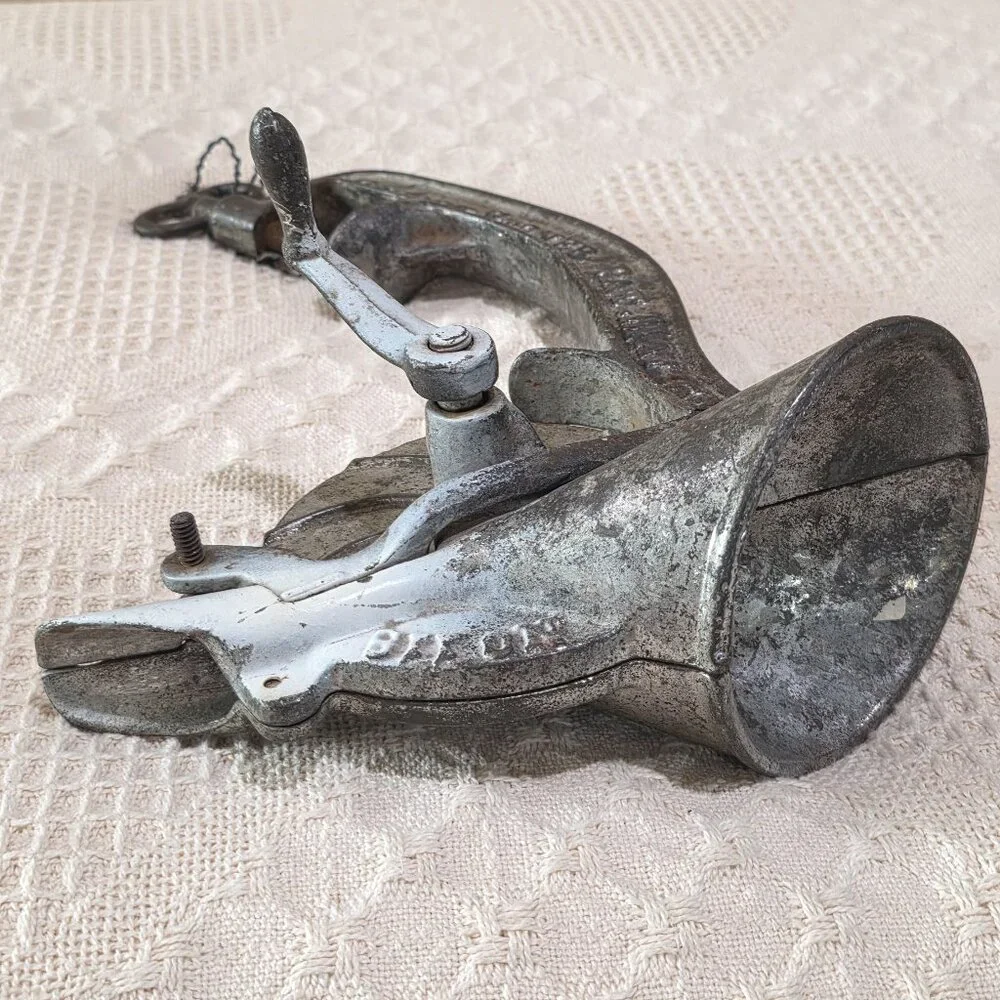 Antique Enterprise Cherry Stoner No 118 Philadelphia PA  USA 1917 Pat Cast Iron